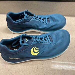 Topo Athletics Magnifly 5 Shoes Mens 13 Blue Green Running Athletic Sneakers